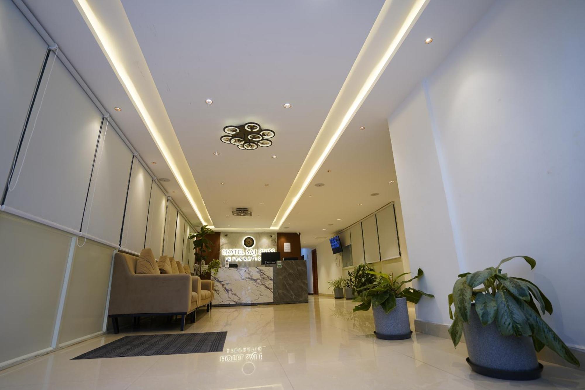 Sai Bliss Residency, Manyata Tech Park Hotel Bangalore Buitenkant foto