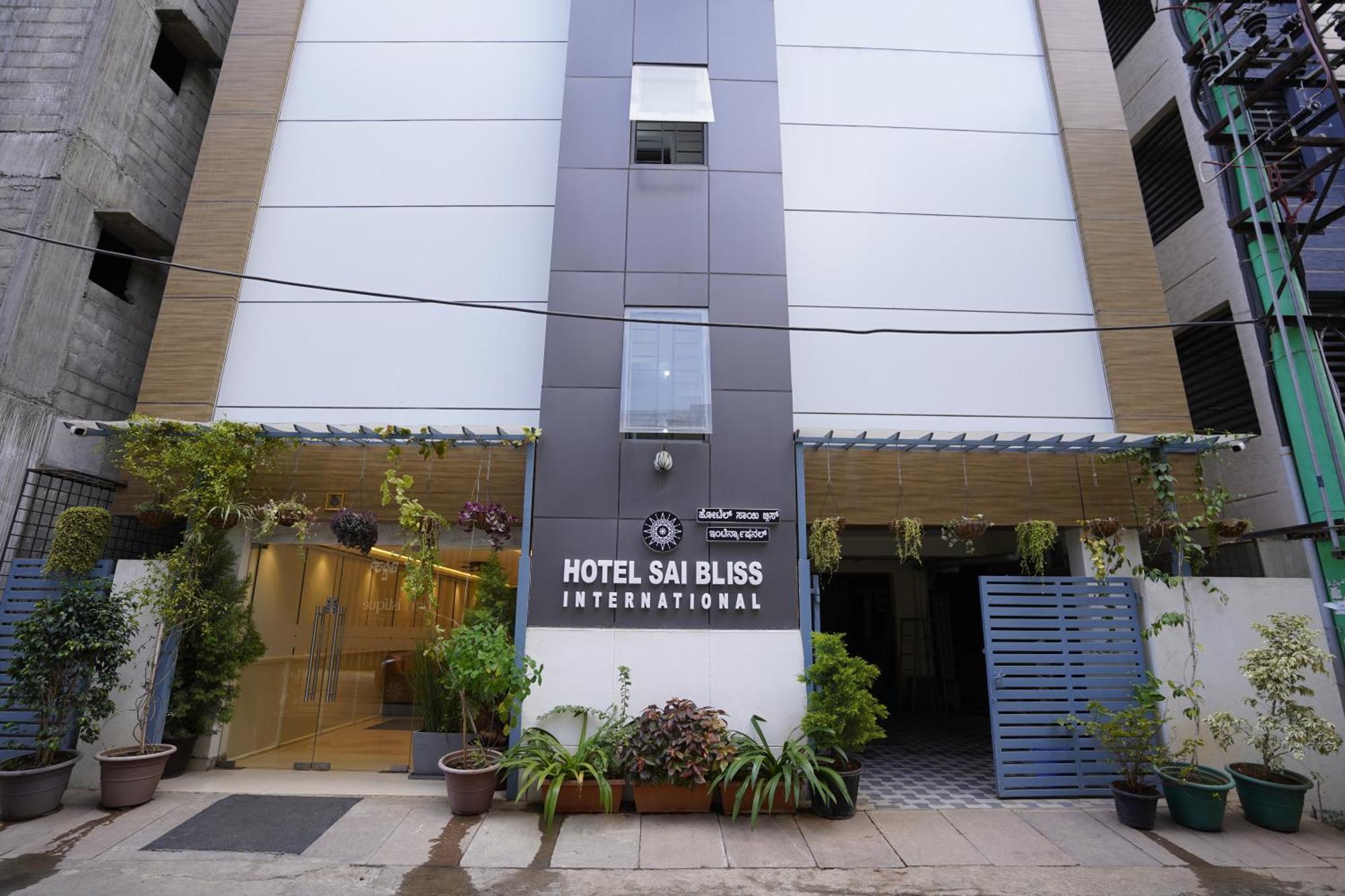 Sai Bliss Residency, Manyata Tech Park Hotel Bangalore Buitenkant foto