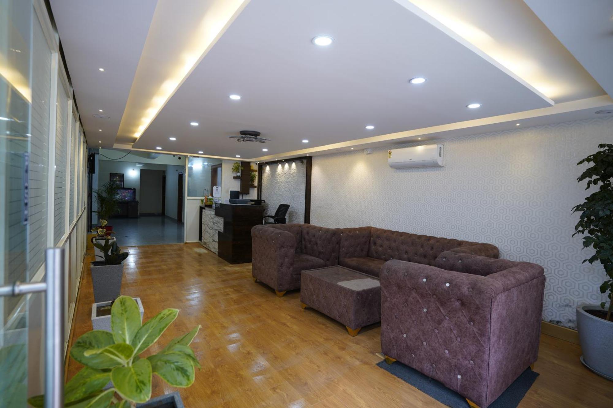 Sai Bliss Residency, Manyata Tech Park Hotel Bangalore Buitenkant foto