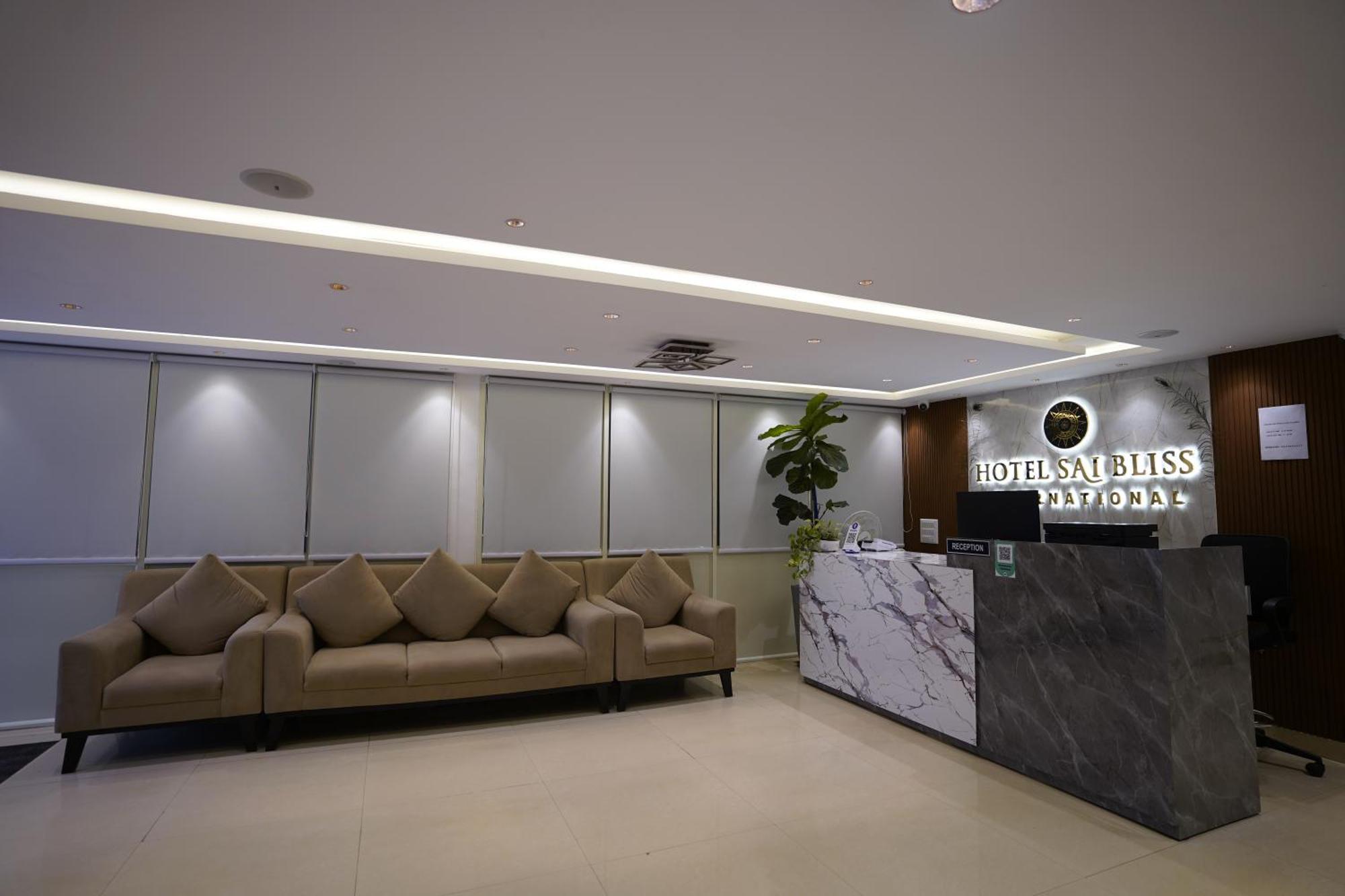 Sai Bliss Residency, Manyata Tech Park Hotel Bangalore Buitenkant foto