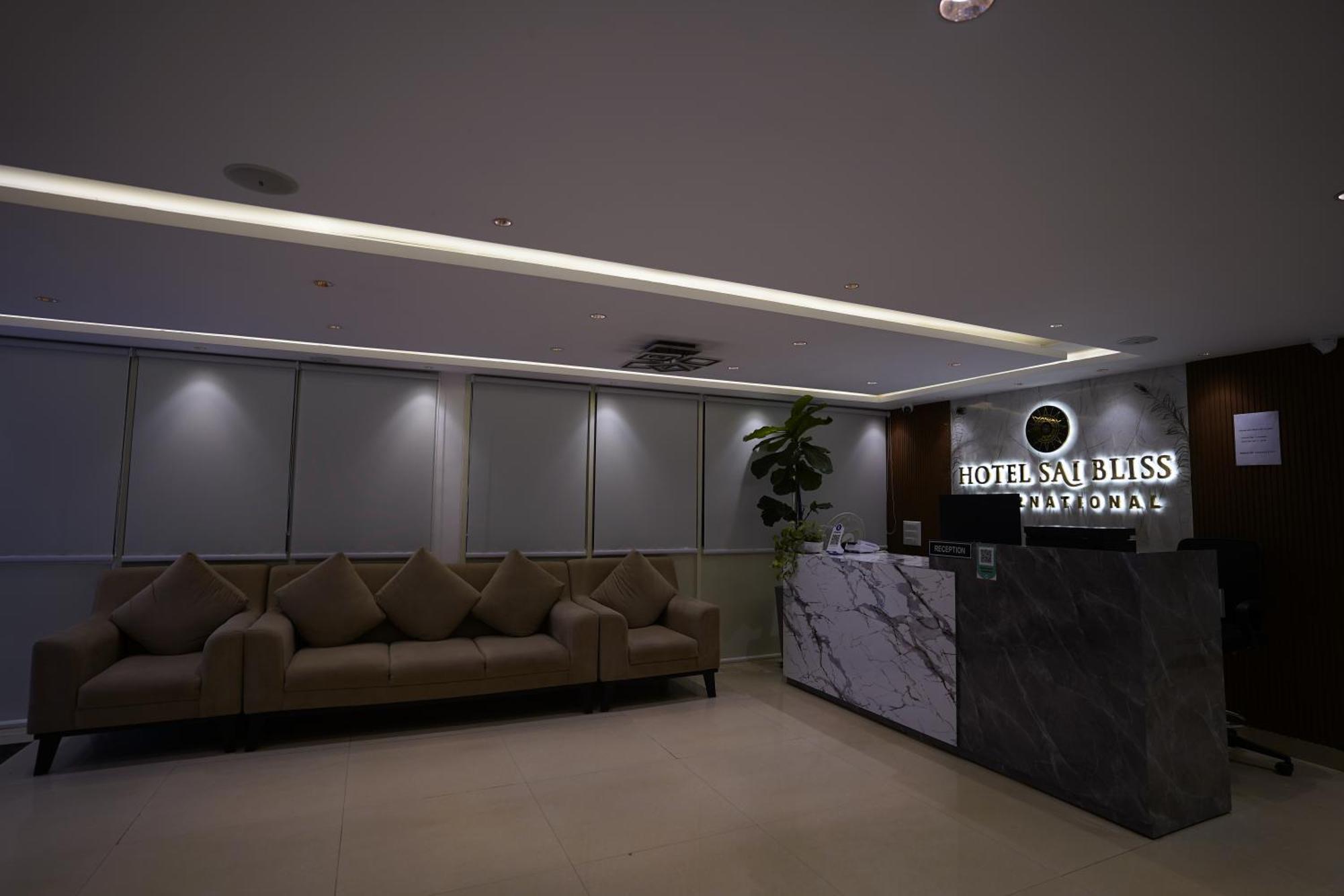 Sai Bliss Residency, Manyata Tech Park Hotel Bangalore Buitenkant foto