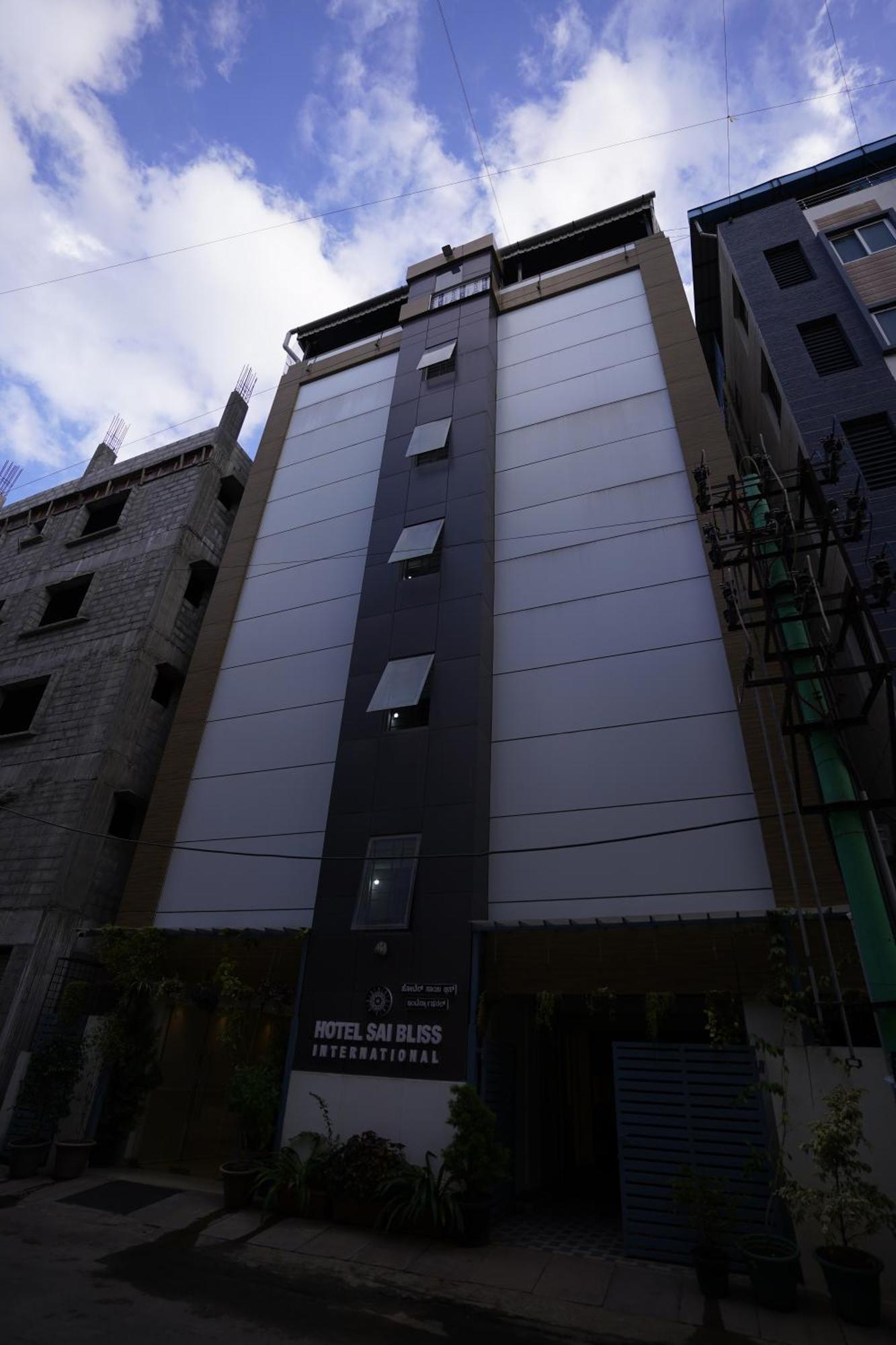 Sai Bliss Residency, Manyata Tech Park Hotel Bangalore Buitenkant foto