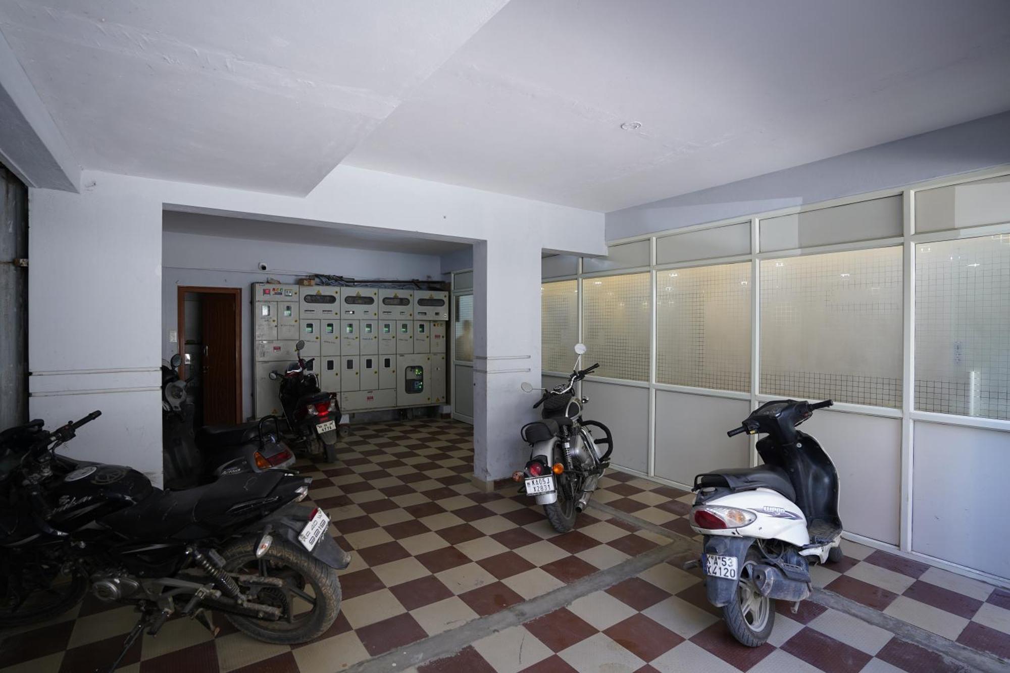 Sai Bliss Residency, Manyata Tech Park Hotel Bangalore Buitenkant foto